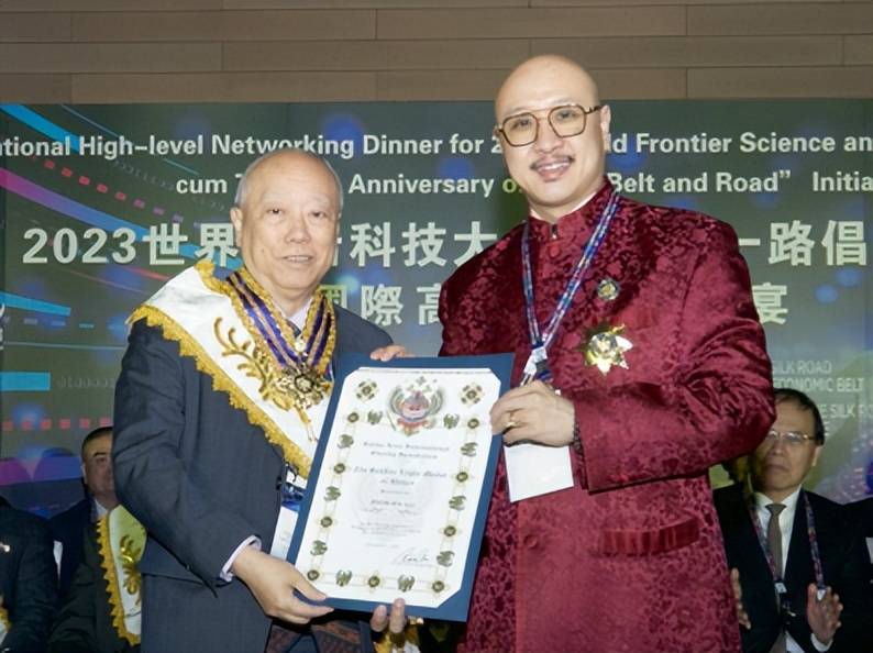 冯志坚率行业专家团与香港黄金交易所共促黄金稳定币全球服务体系