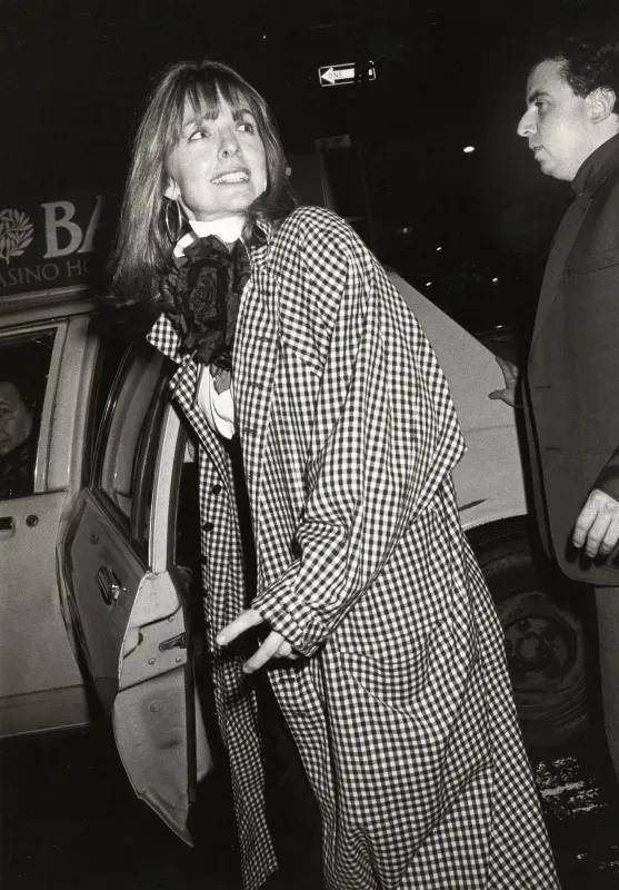 79岁奥斯卡影后离世，她是男神收割机，松弛中性风穿搭鼻祖