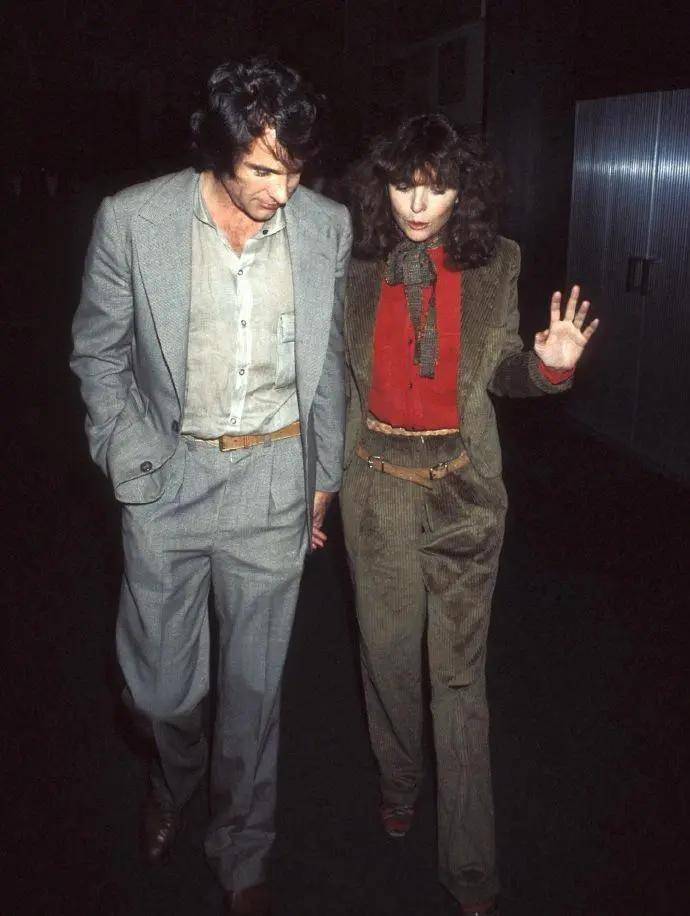 79岁奥斯卡影后离世，她是男神收割机，松弛中性风穿搭鼻祖