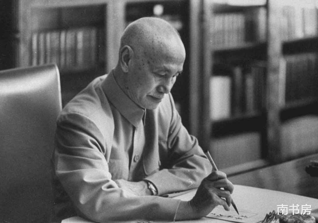 老蒋一年的收入，按照购买力换算成人民币，是多少钱？